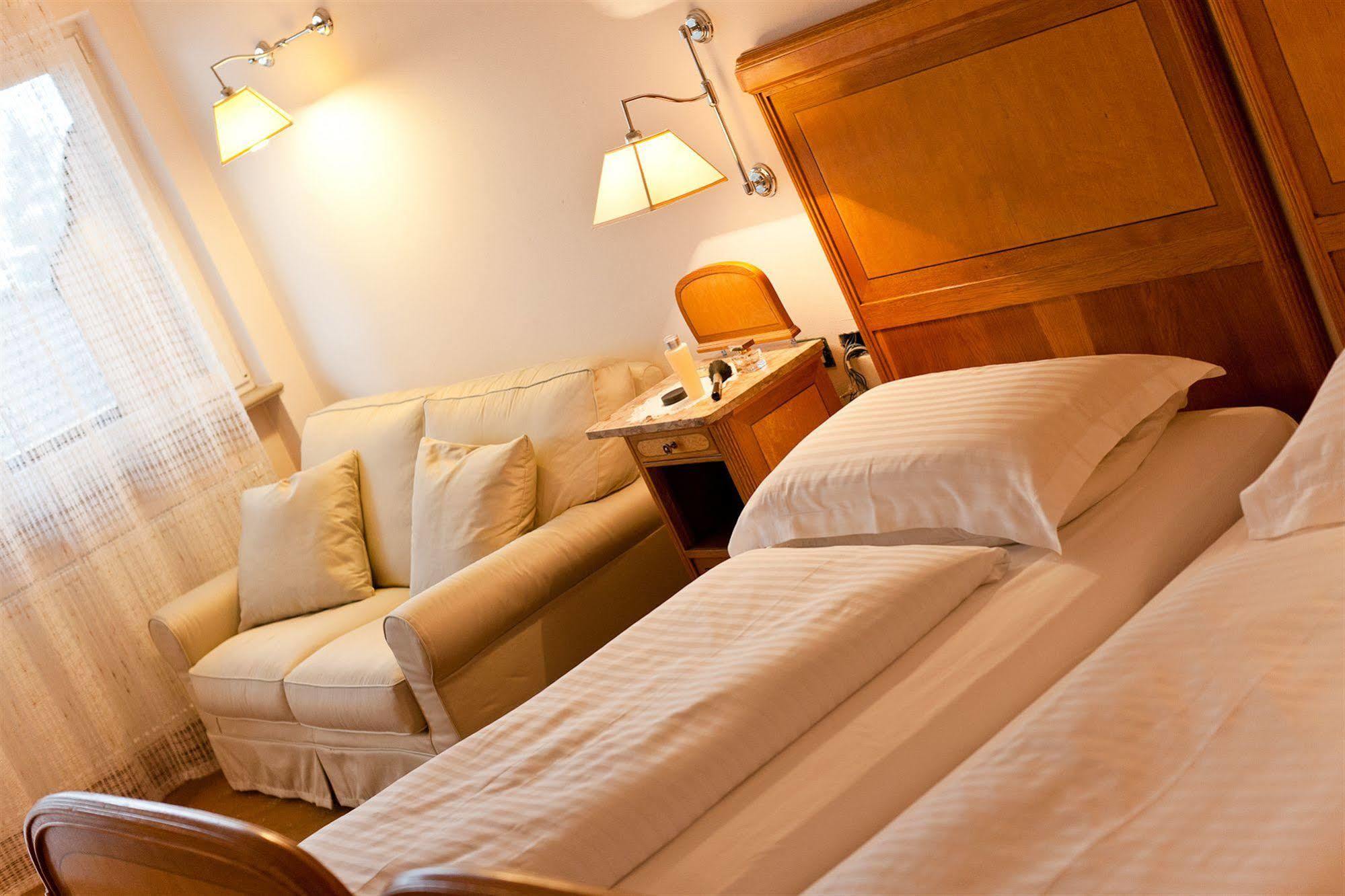Hotel Aster Merano Exterior foto